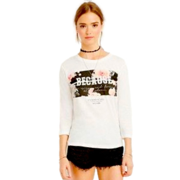 Forever 21 White BECAUSE ITS NEVER TO LATE Tee New - Picture 1 of 15